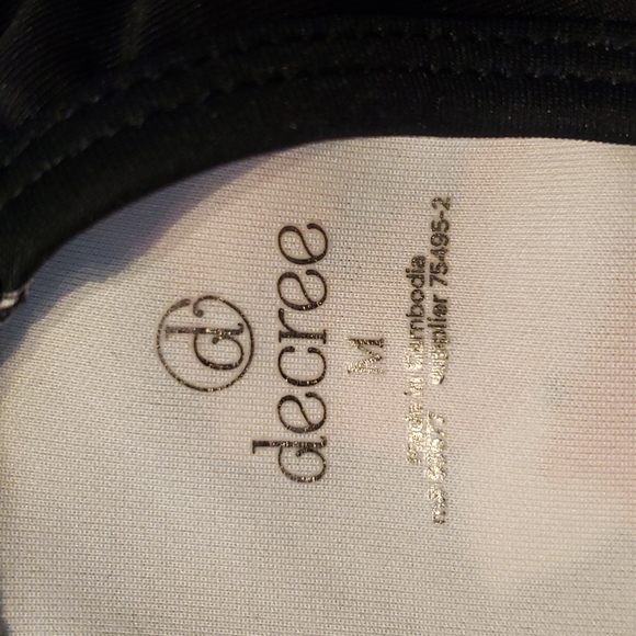 Decree Black Floral Crop Top Size M - Picture 5 of 9